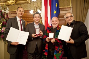 Goldene Auszeichnung für Simpl-Chef Albert Schmidleitner und Christoph Wagner-Trenkwitz