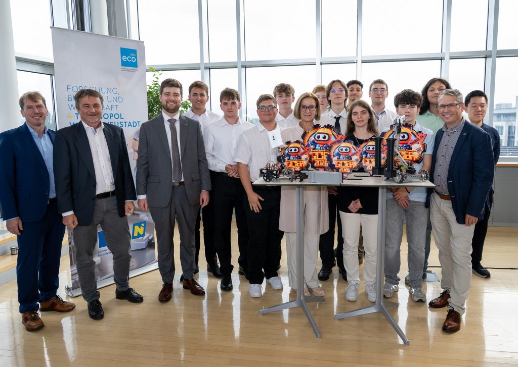 Robotik-Erfolge aus NÖ: Teams der HTL St. Pölten und HTL Wiener Neustadt mit starken Leistungen